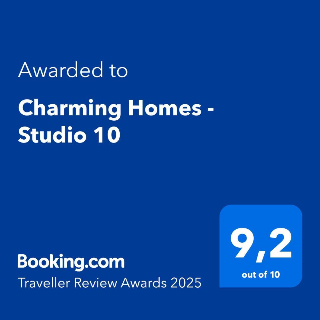 Charming Homes - 10 *